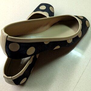 Womens flat shoes BCBG